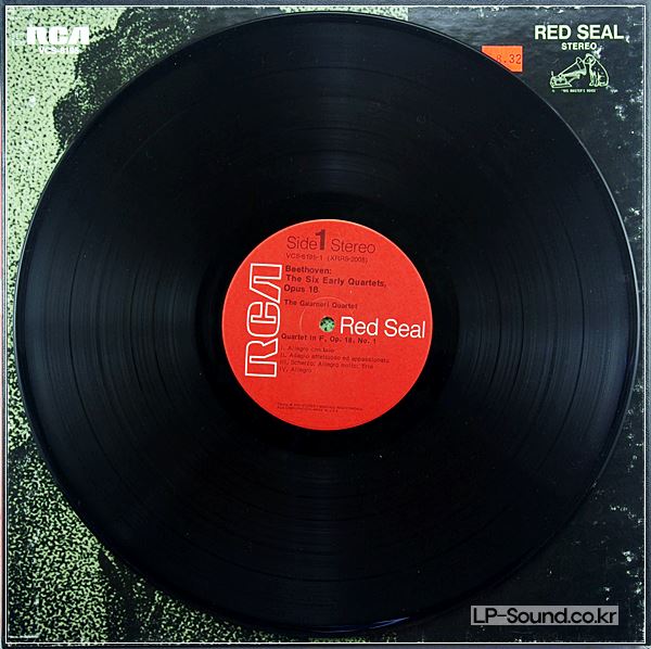 BEETHOVEN“THE GUARNERI QUARTET” THE SIX EARLY QUARTETS, 3 LP VCS-6195