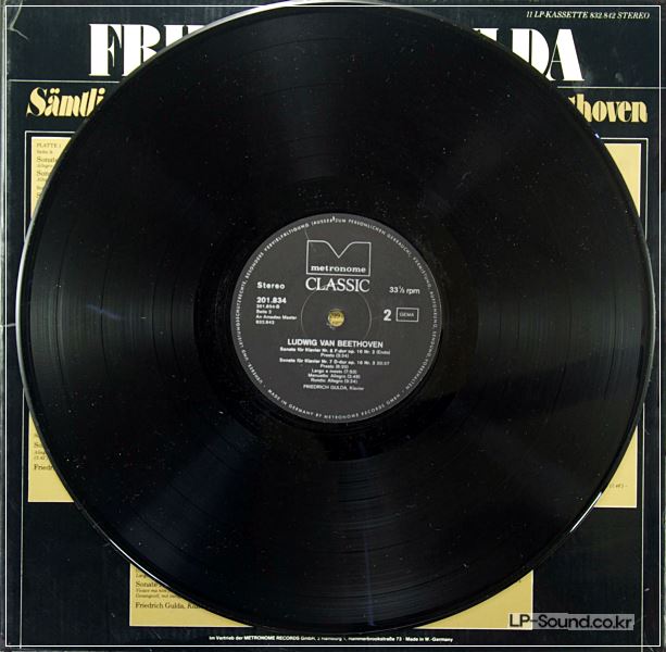 BEETHOVEN PIANO SONATAS  GULDA  AMADEO STEREO  11LP BOX