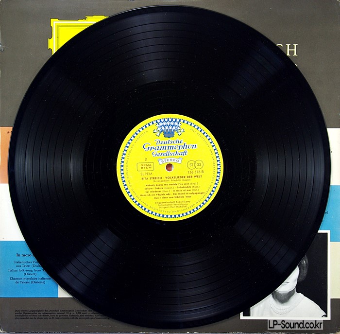 RITA STREICH* FOLKSONGS OF THE WORLD DGG SLPEM 136 376