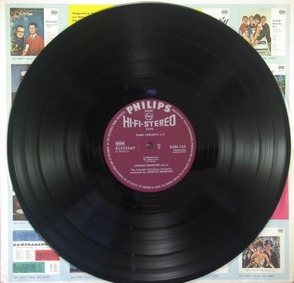 RAVEL, SCHOSTAKOWITCH: CONCERTOS, BERNSTEIN PHILIPS HI-FI, AY 835 525