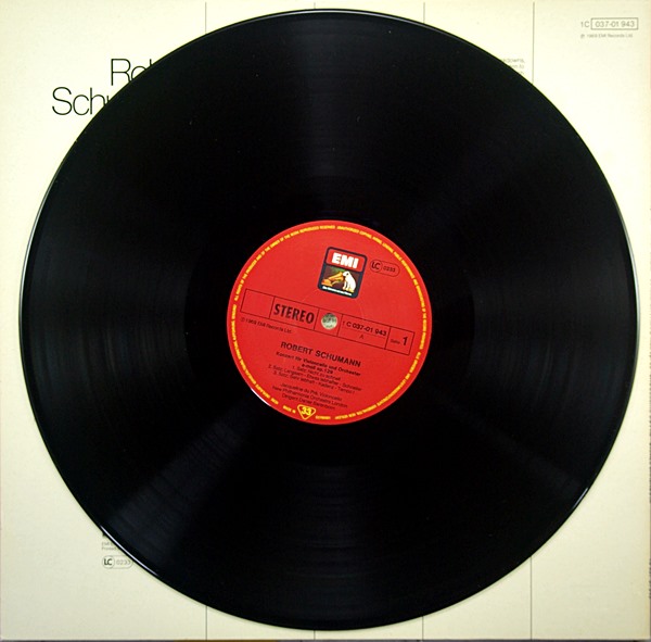 SCHUMANN & SAINT-SAENS CELLO CONCERTOS JACQUELINE DU PRE BARENBOIM