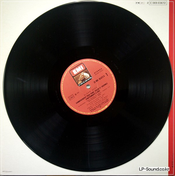 ALBAN BERG KAMMERKONZERT RICHTER / KAGAAN  EMI 3C 063-03 672