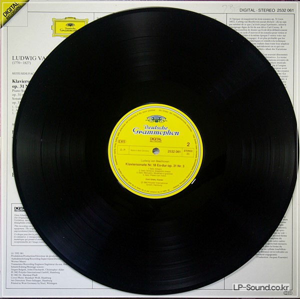 BEETHOVEN - PIANO SONATAS NOS. 17&18 EMIL GILELS DG 2532 061