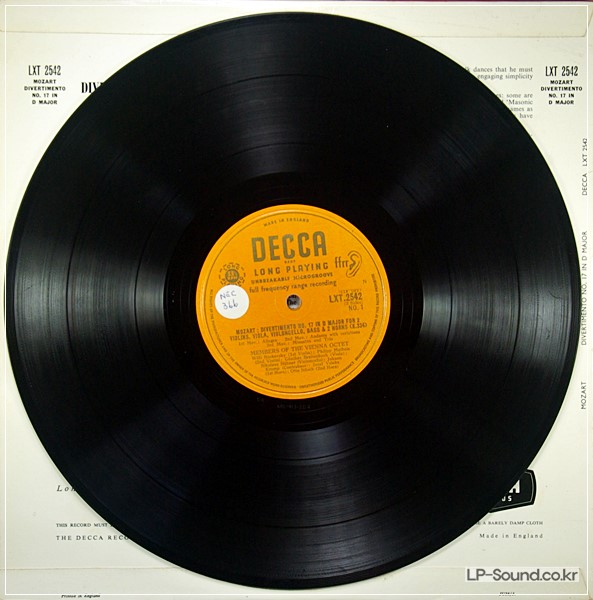 MOZART DIVERTIMENTO 17 WILLI BOSKOVSKY VIENNA OCTET DECCA  LXT 2542