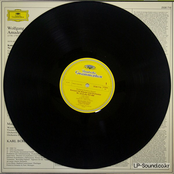 MOZART PIANO CONCERTOS 19-23…MAURIZIO POLLINI  DG 2530 716